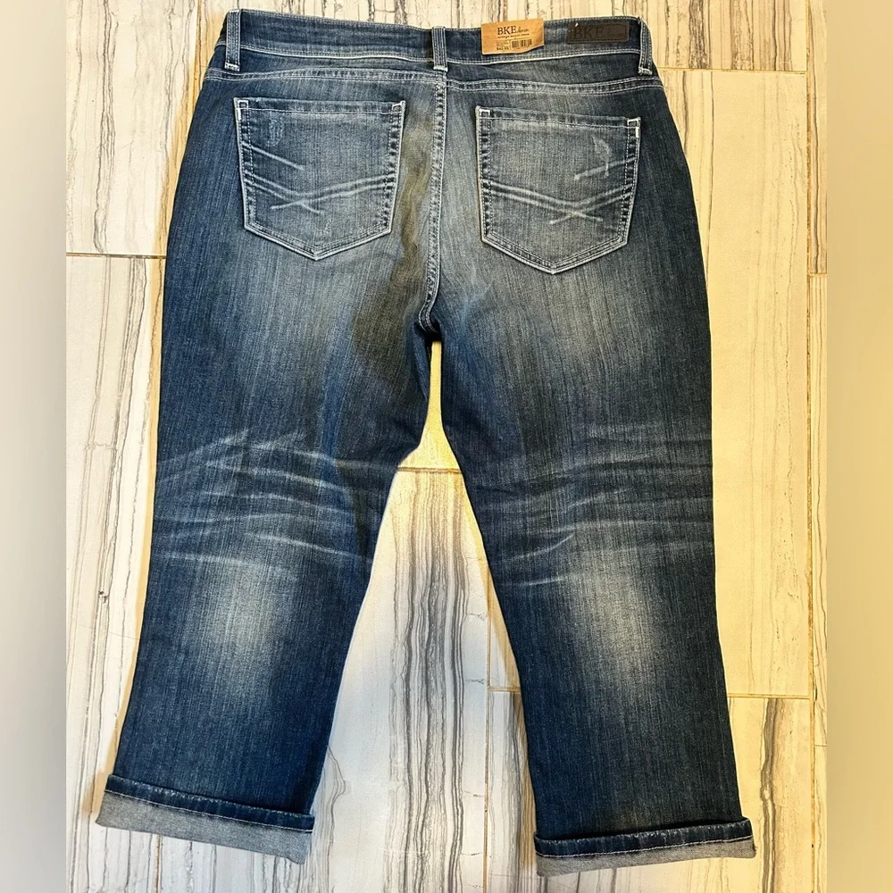 NWT BKE Buckle Jeans Harper Mid-Rise Curvy Fit Cropped Stretch Jeans - Picture 2 of 16
